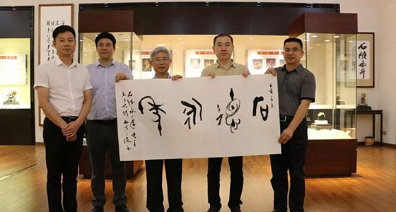 中華文化符號在東方藝術留下了濃墨重彩的一筆！