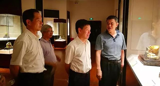 中共浙江省委宣傳部部務會議成員、干部處處長吳熔一行參觀倪東方藝術博物館